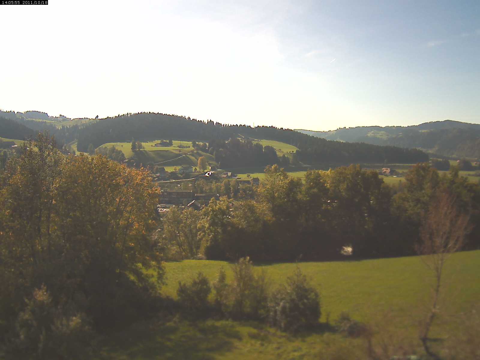 Webcam-Bild: Aussicht vom Dorfberg in Langnau 20111018-140600