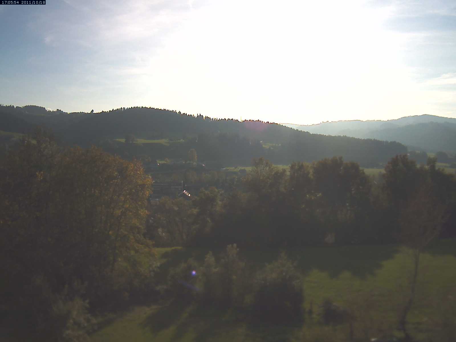 Webcam-Bild: Aussicht vom Dorfberg in Langnau 20111018-170600