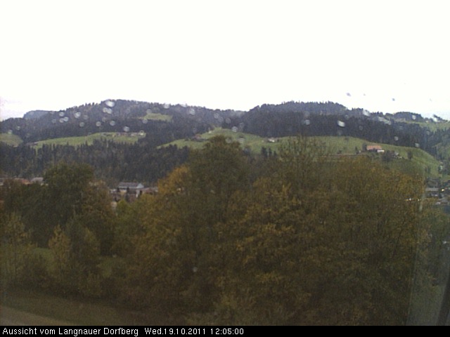 Webcam-Bild: Aussicht vom Dorfberg in Langnau 20111019-120500