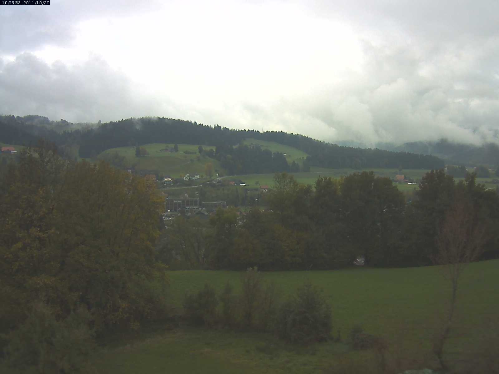 Webcam-Bild: Aussicht vom Dorfberg in Langnau 20111020-100600