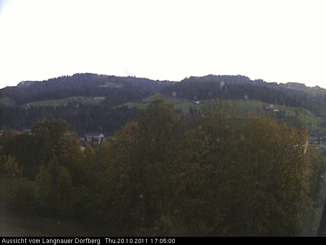 Webcam-Bild: Aussicht vom Dorfberg in Langnau 20111020-170500