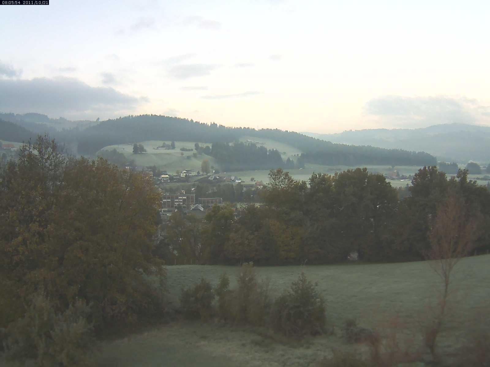 Webcam-Bild: Aussicht vom Dorfberg in Langnau 20111021-080600