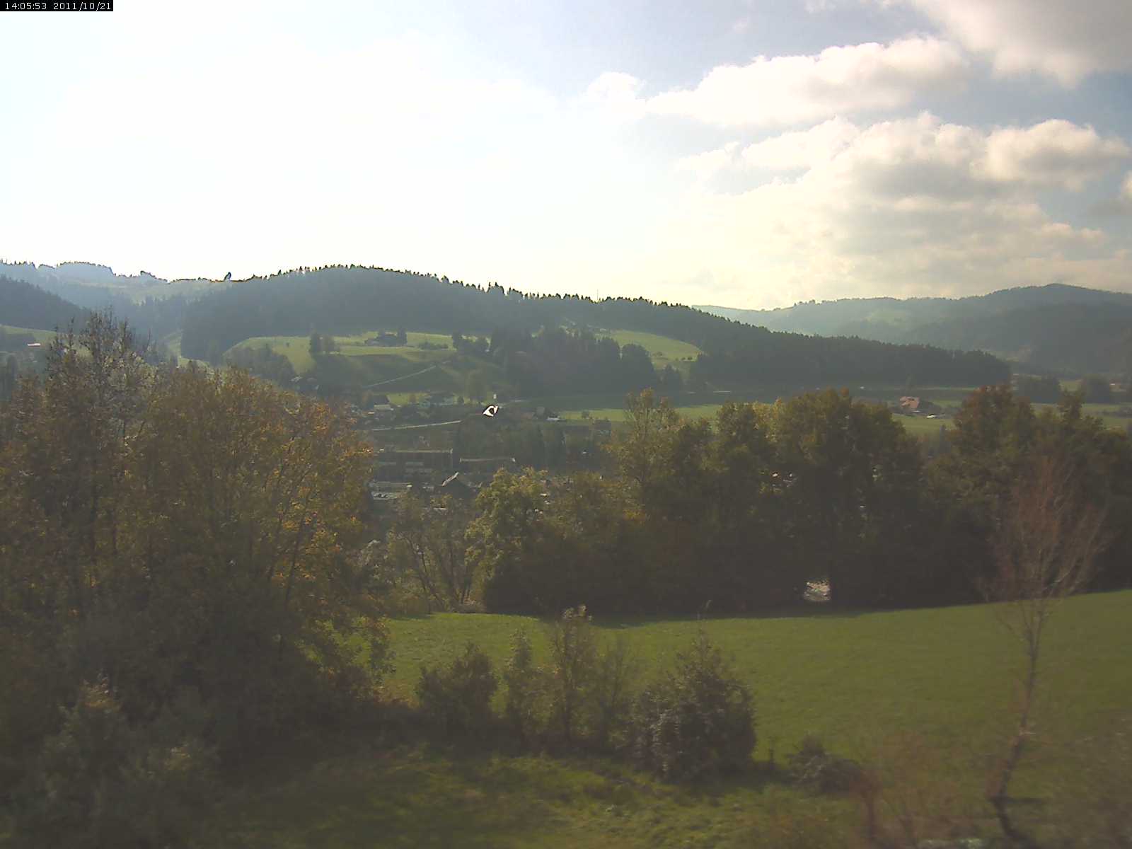 Webcam-Bild: Aussicht vom Dorfberg in Langnau 20111021-140600