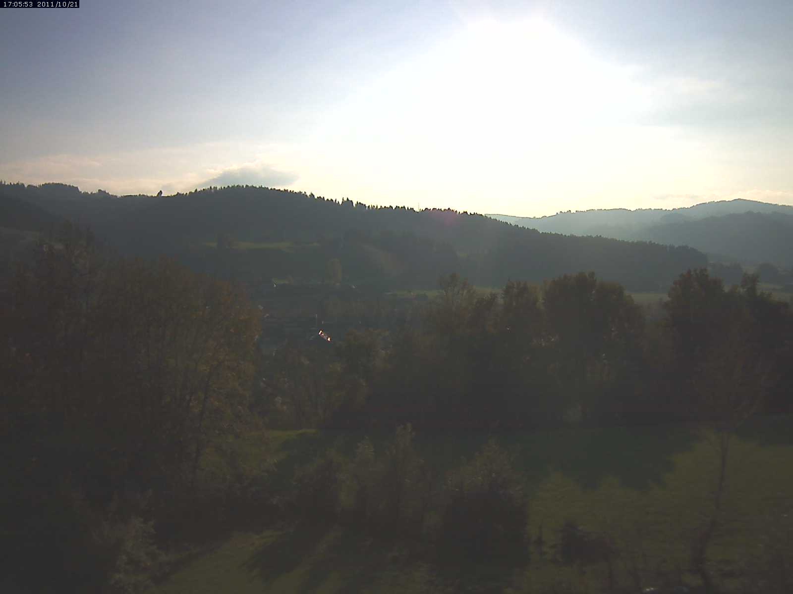 Webcam-Bild: Aussicht vom Dorfberg in Langnau 20111021-170600