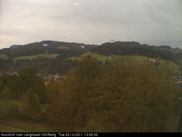 Webcam-Bild: Aussicht vom Dorfberg in Langnau 20111025-100500