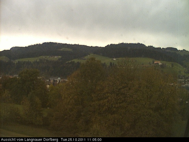 Webcam-Bild: Aussicht vom Dorfberg in Langnau 20111025-110500