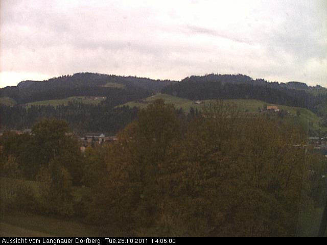 Webcam-Bild: Aussicht vom Dorfberg in Langnau 20111025-140500