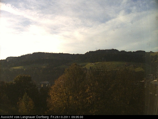 Webcam-Bild: Aussicht vom Dorfberg in Langnau 20111028-090500