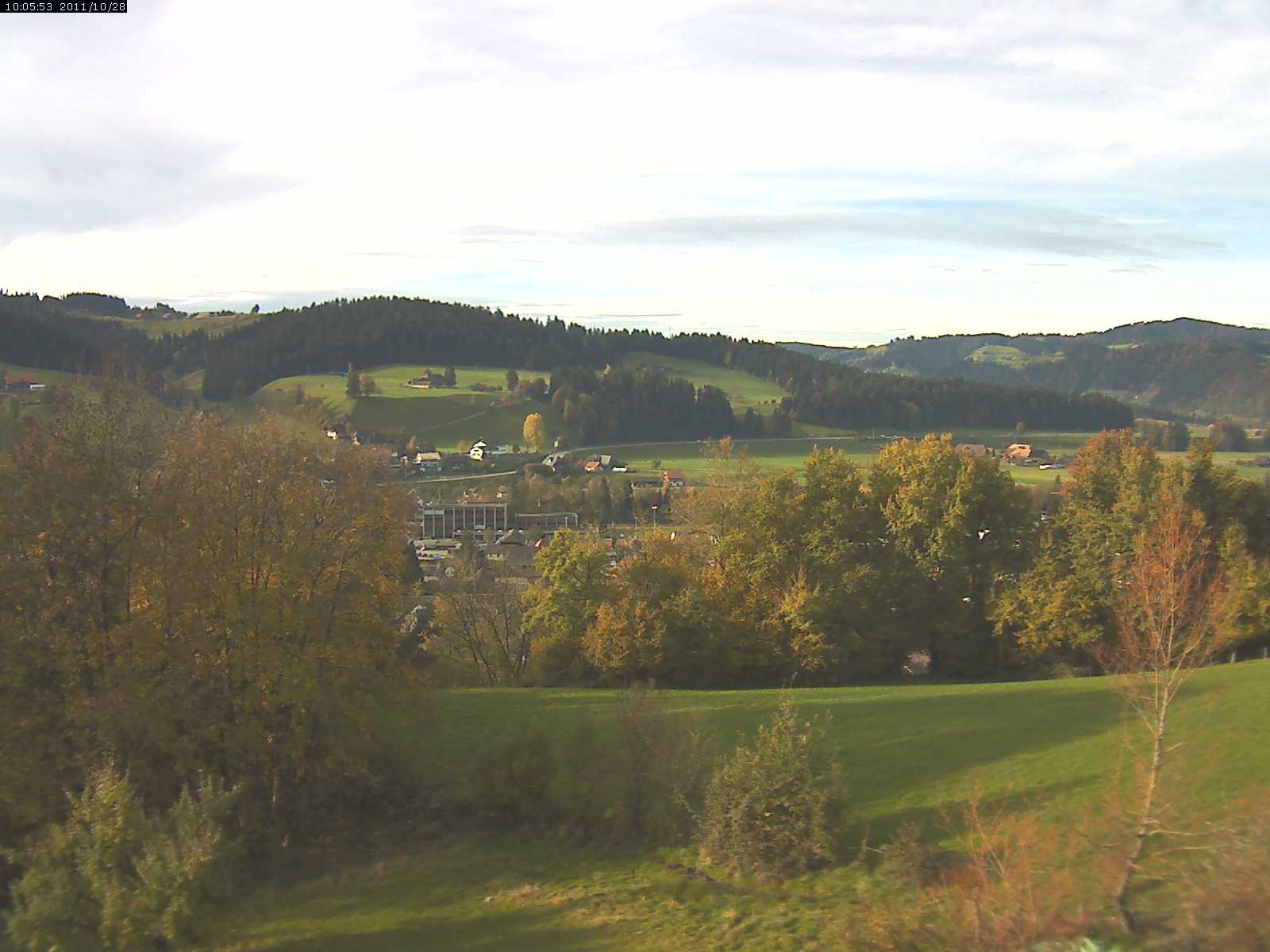 Webcam-Bild: Aussicht vom Dorfberg in Langnau 20111028-100600