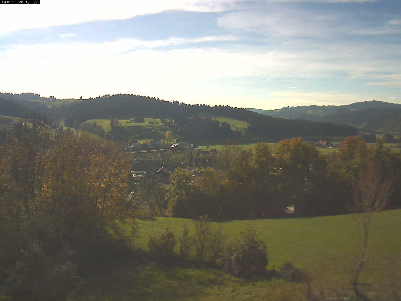 Webcam-Bild: Aussicht vom Dorfberg in Langnau 20111028-140600