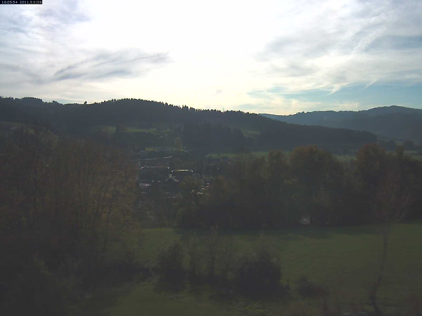 Webcam-Bild: Aussicht vom Dorfberg in Langnau 20111028-160600
