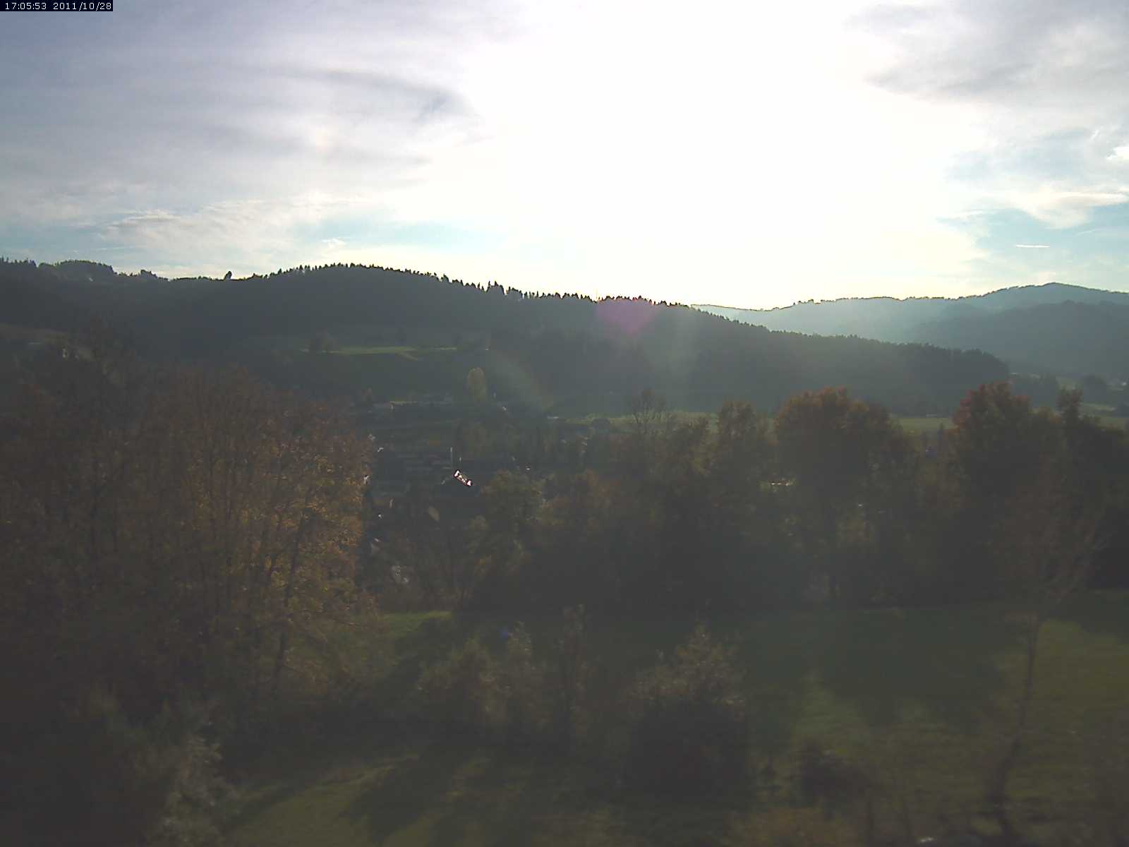 Webcam-Bild: Aussicht vom Dorfberg in Langnau 20111028-170600