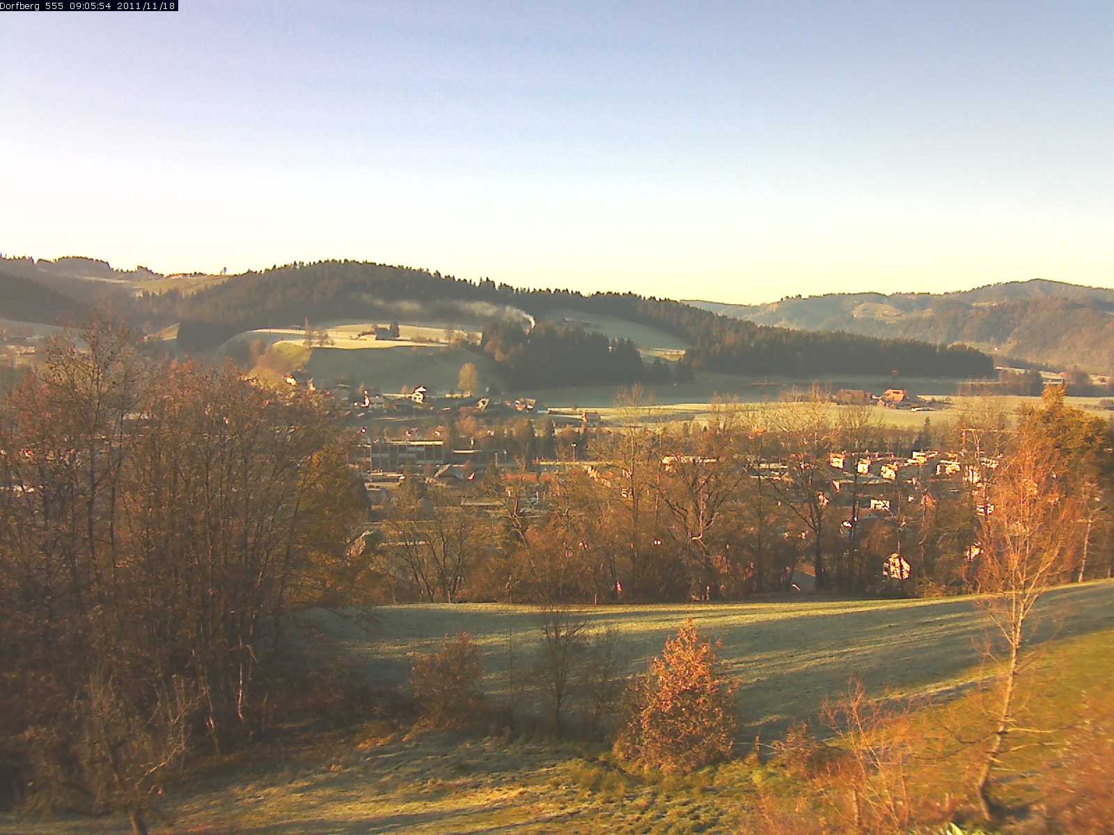Webcam-Bild: Aussicht vom Dorfberg in Langnau 20111118-090600