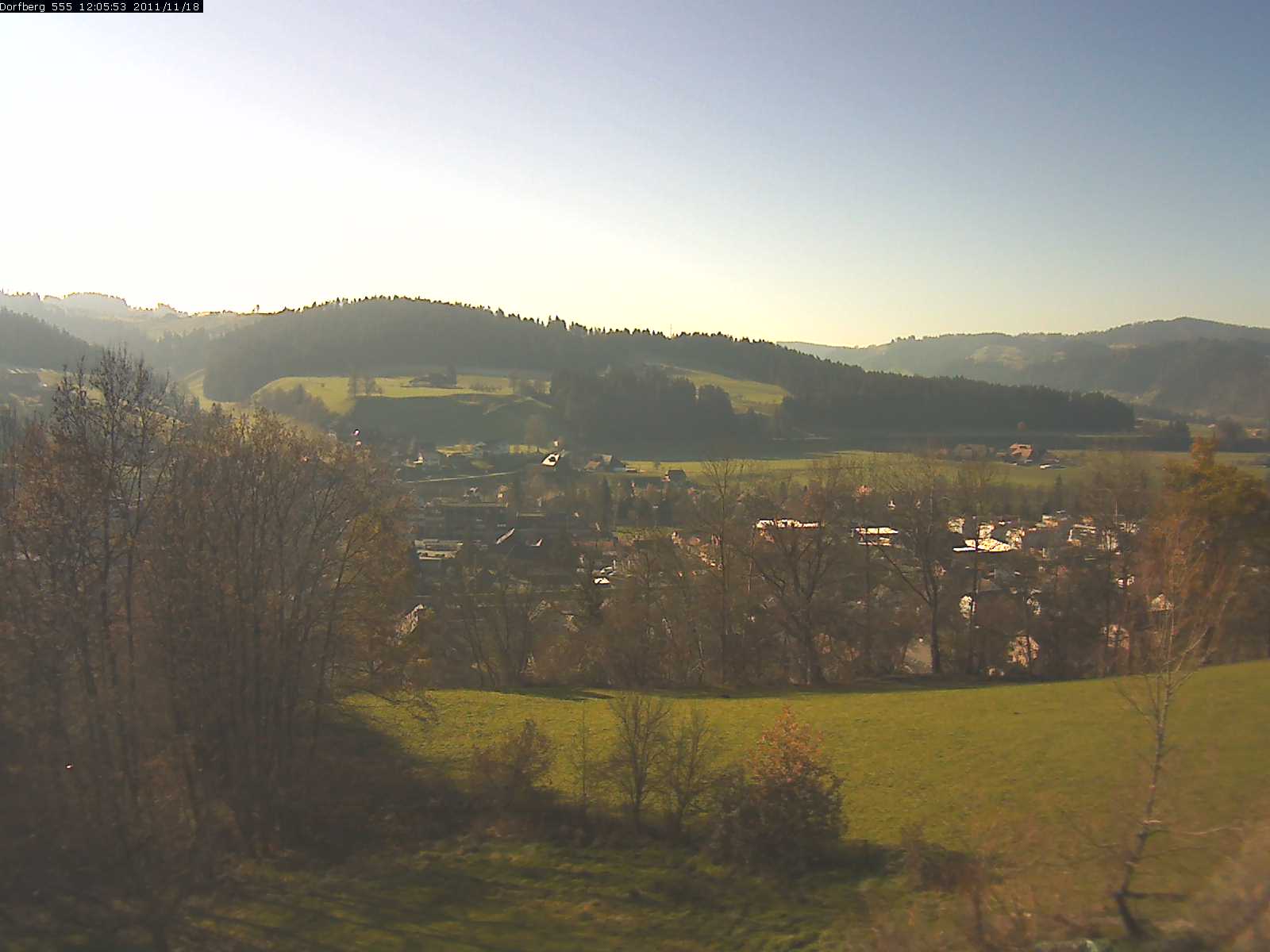 Webcam-Bild: Aussicht vom Dorfberg in Langnau 20111118-120600