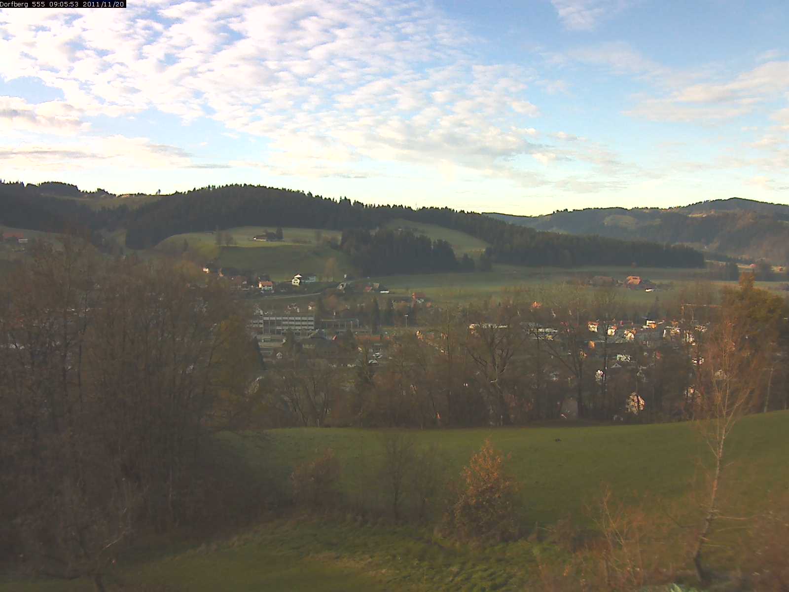 Webcam-Bild: Aussicht vom Dorfberg in Langnau 20111120-090600