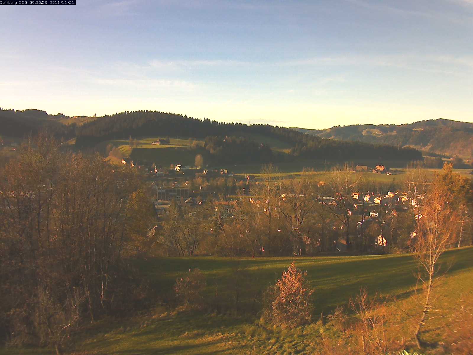 Webcam-Bild: Aussicht vom Dorfberg in Langnau 20111121-090600