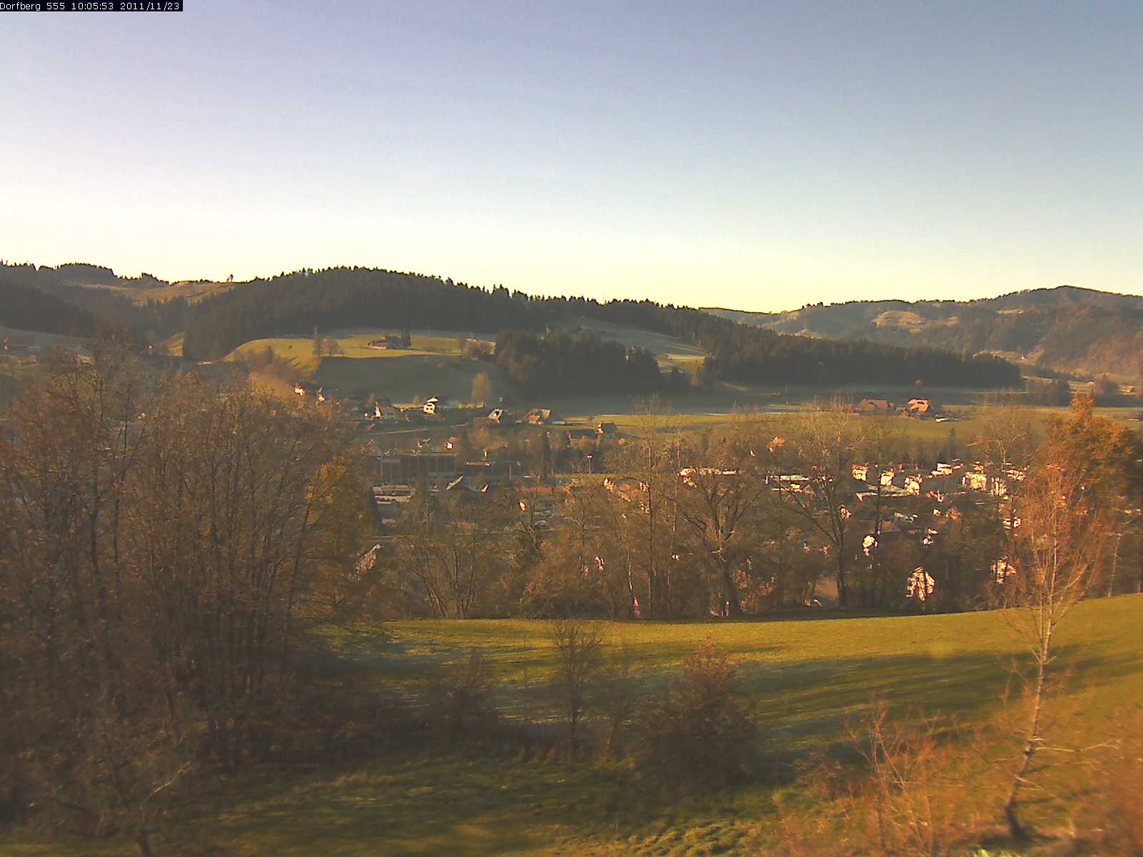 Webcam-Bild: Aussicht vom Dorfberg in Langnau 20111123-100600