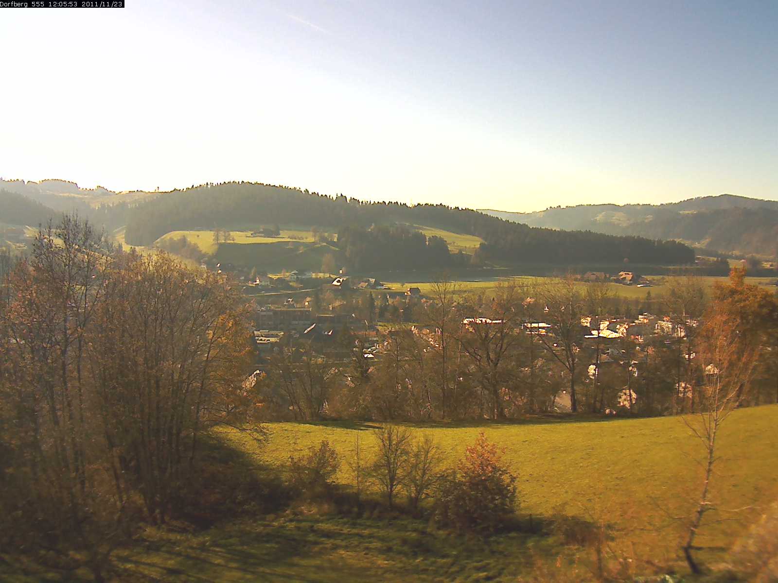 Webcam-Bild: Aussicht vom Dorfberg in Langnau 20111123-120600