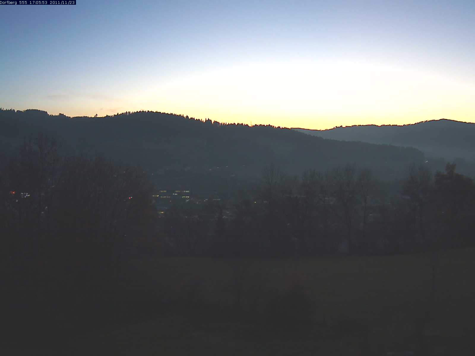 Webcam-Bild: Aussicht vom Dorfberg in Langnau 20111123-170600