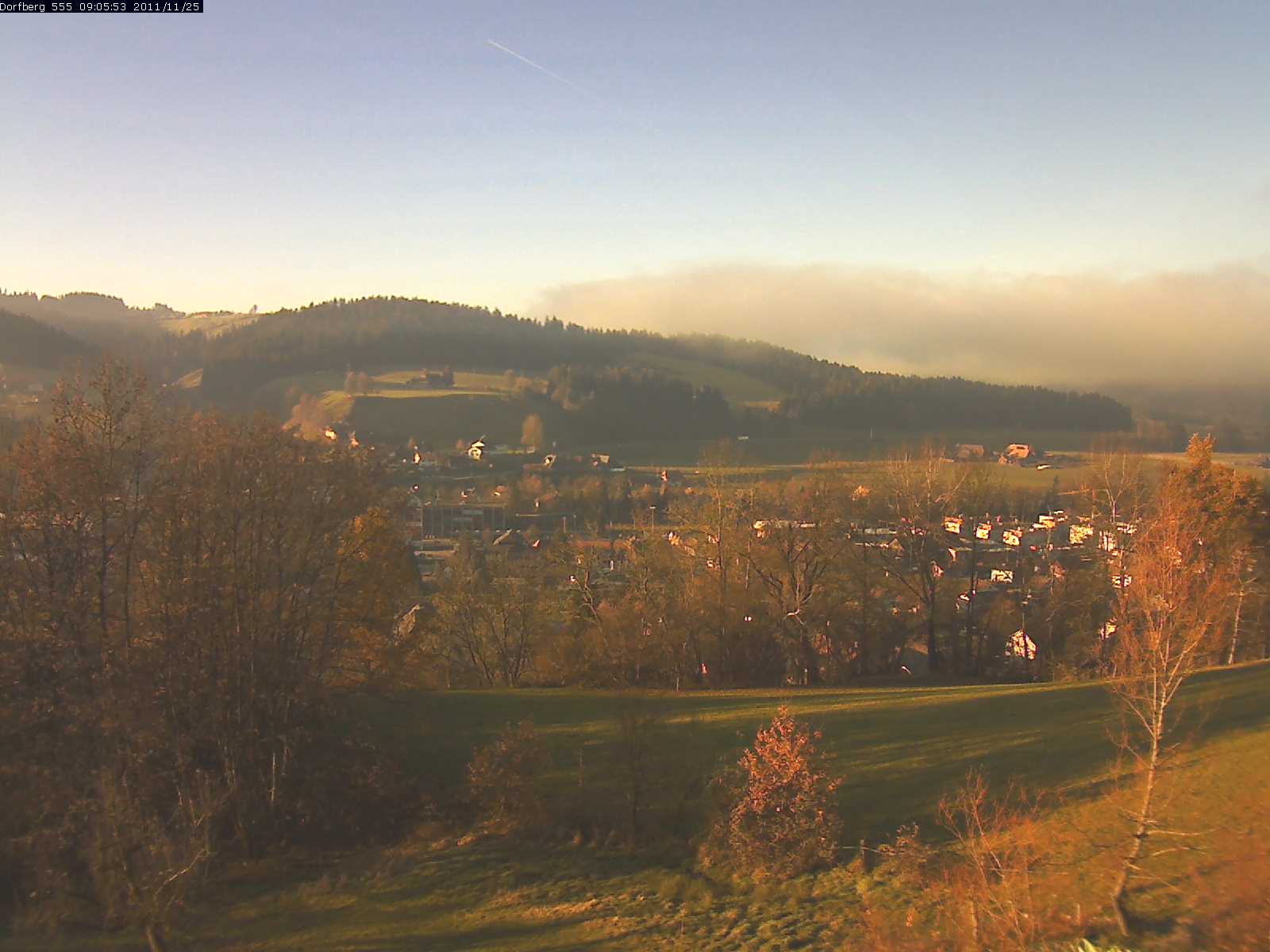 Webcam-Bild: Aussicht vom Dorfberg in Langnau 20111125-090600