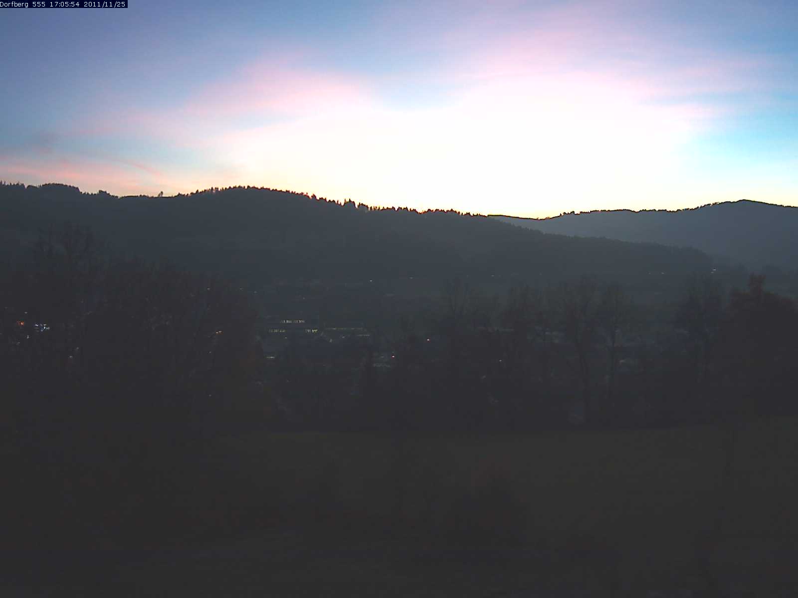 Webcam-Bild: Aussicht vom Dorfberg in Langnau 20111125-170600