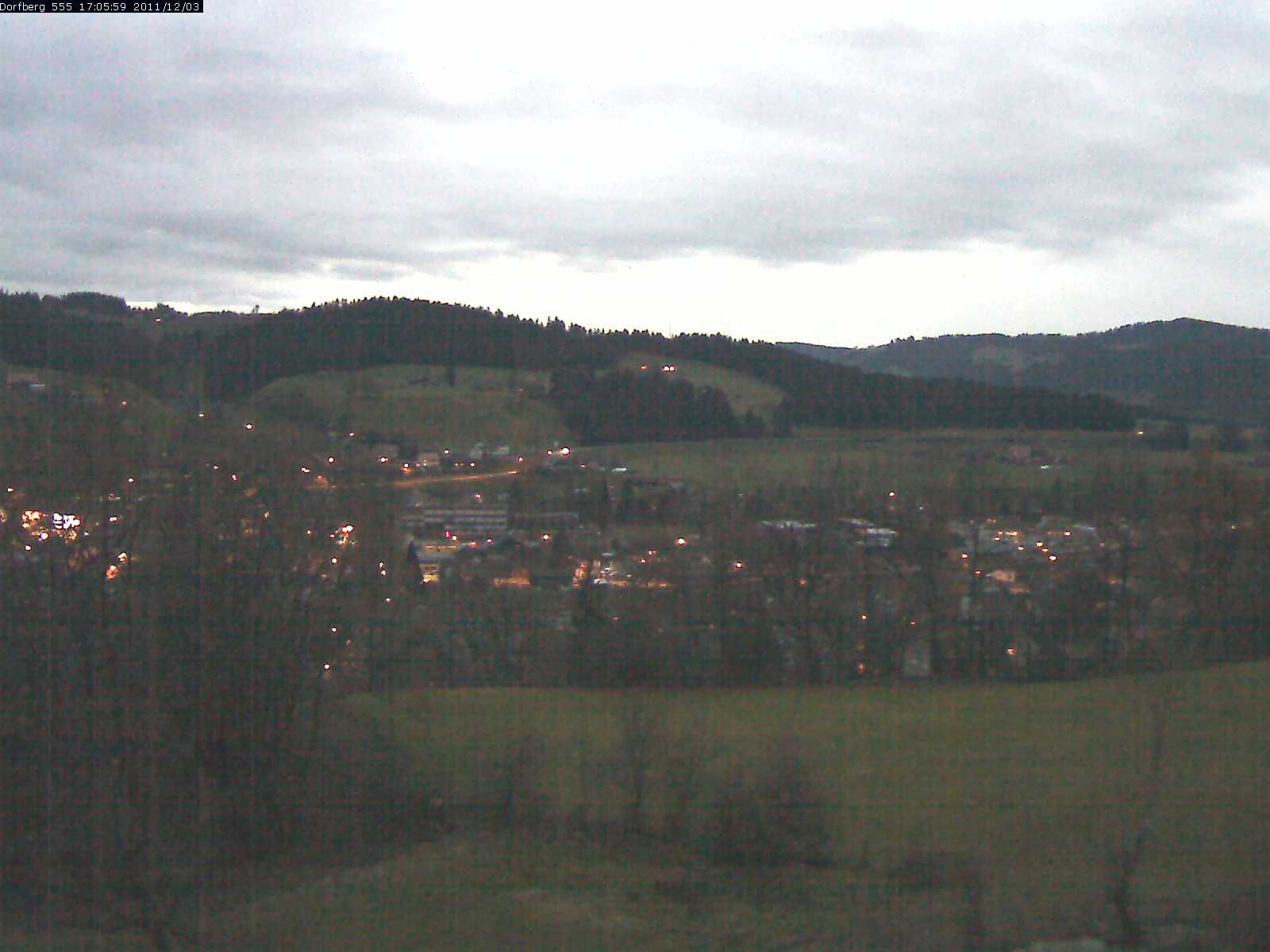 Webcam-Bild: Aussicht vom Dorfberg in Langnau 20111203-170600