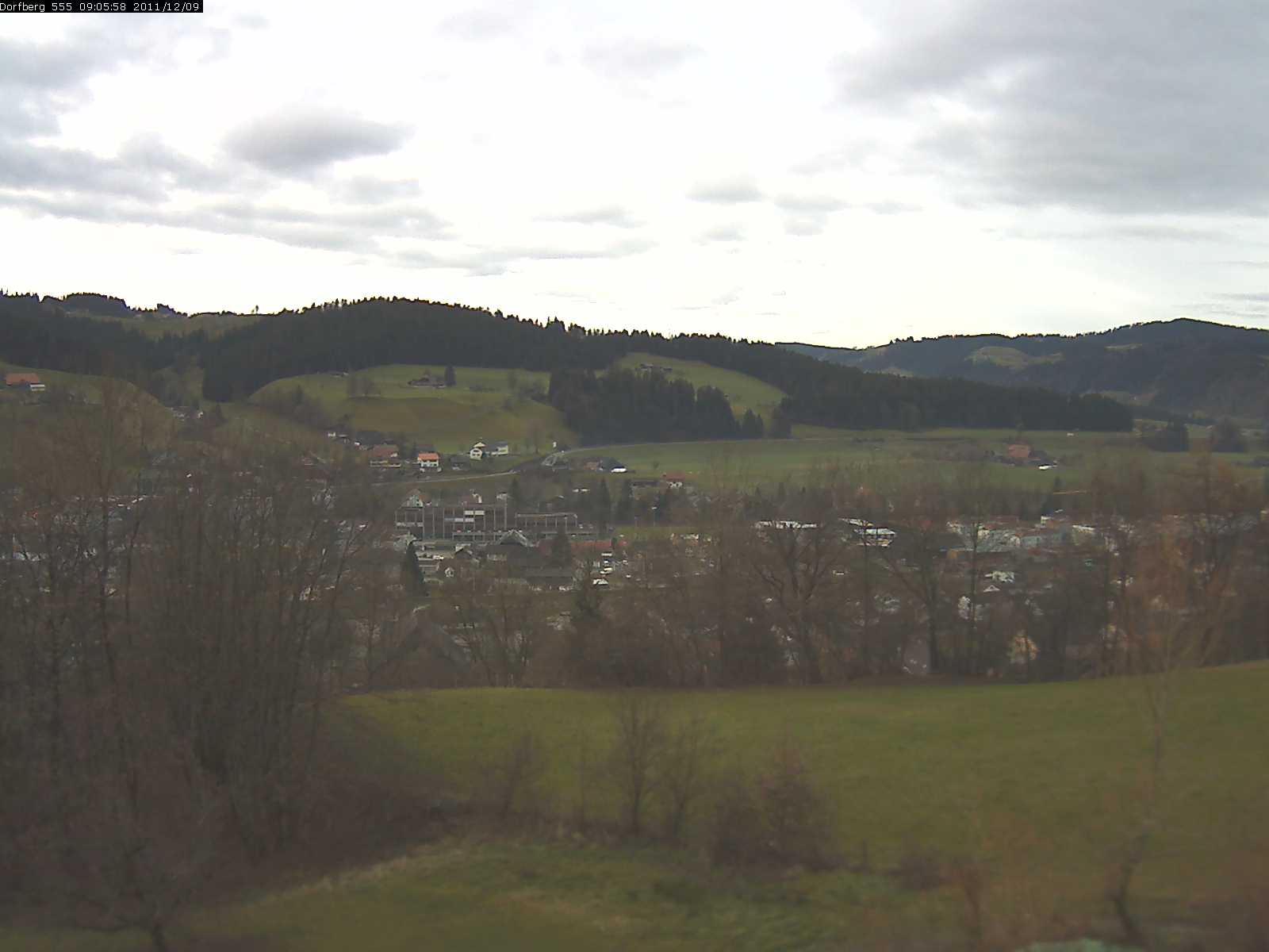 Webcam-Bild: Aussicht vom Dorfberg in Langnau 20111209-090600