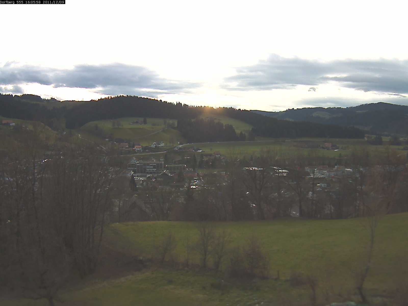 Webcam-Bild: Aussicht vom Dorfberg in Langnau 20111209-160600