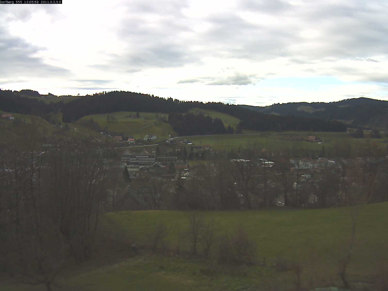 Webcam-Bild: Aussicht vom Dorfberg in Langnau 20111210-120600