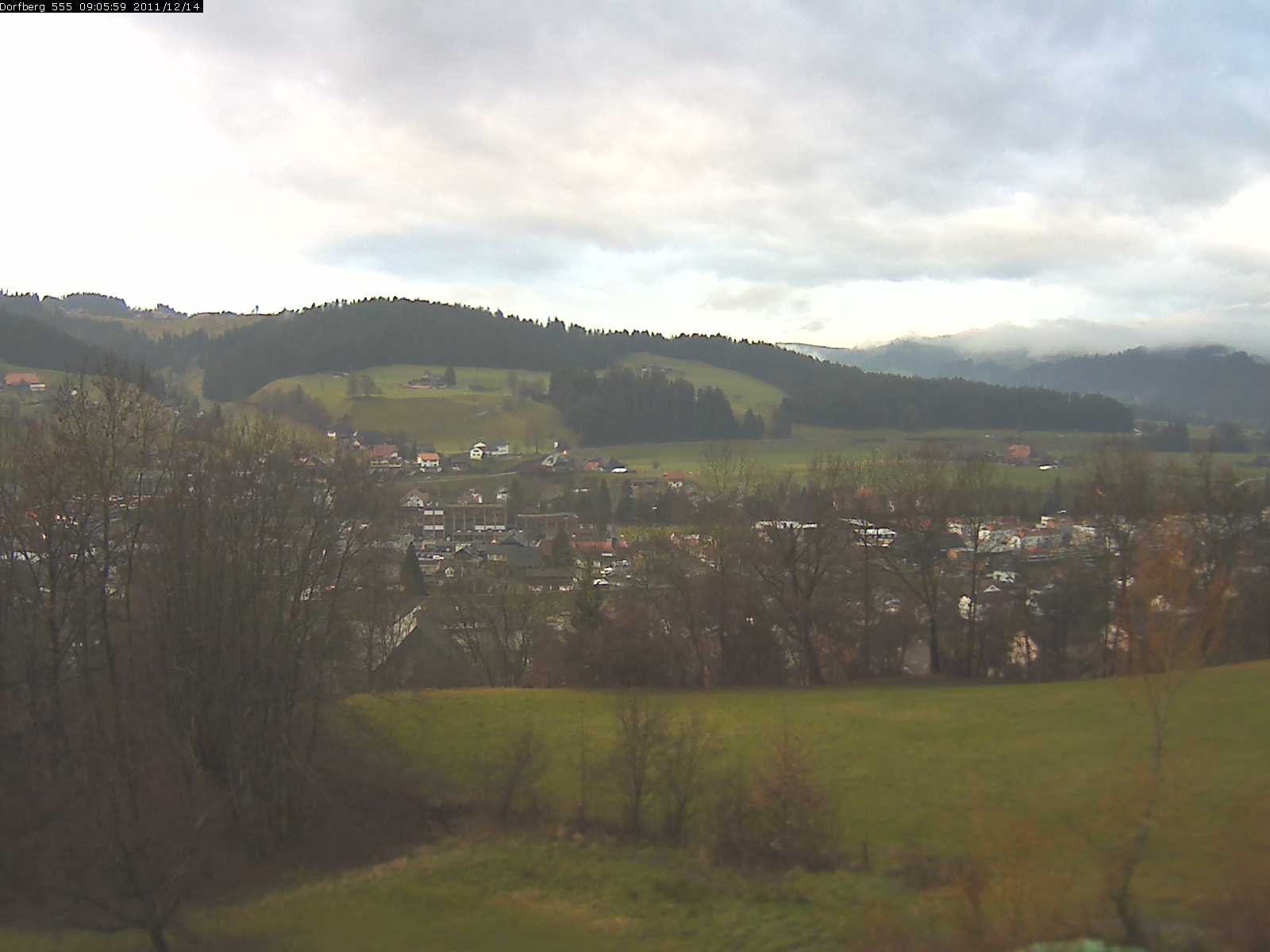 Webcam-Bild: Aussicht vom Dorfberg in Langnau 20111214-090600