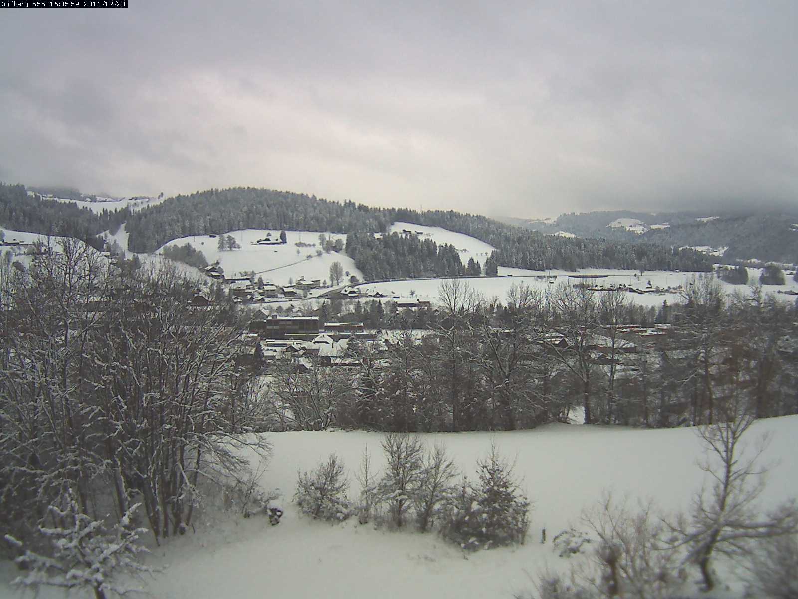 Webcam-Bild: Aussicht vom Dorfberg in Langnau 20111220-160600