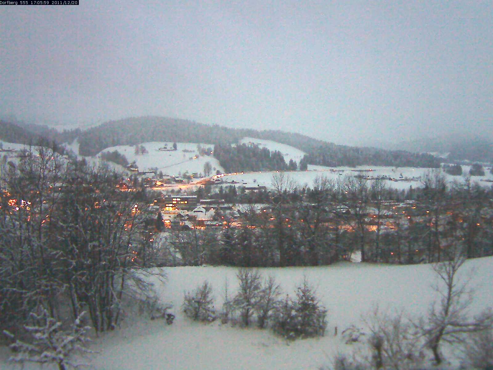 Webcam-Bild: Aussicht vom Dorfberg in Langnau 20111220-170600