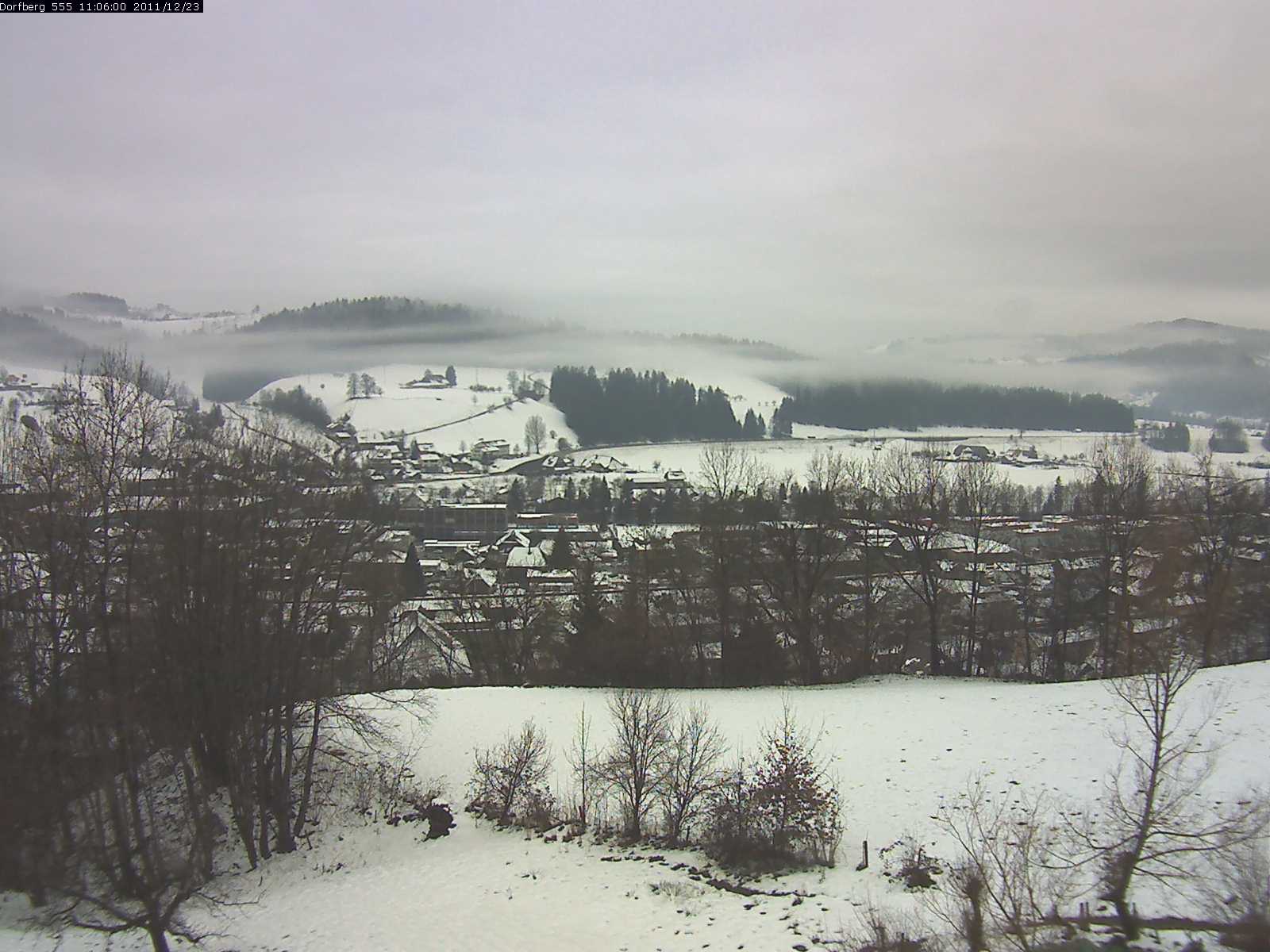 Webcam-Bild: Aussicht vom Dorfberg in Langnau 20111223-110600