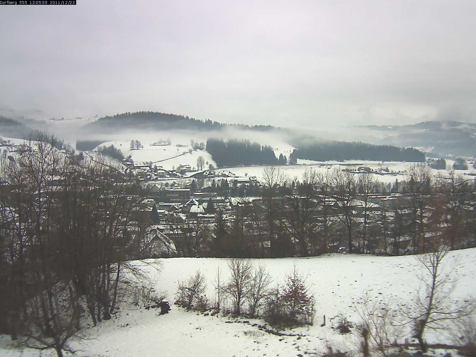 Webcam-Bild: Aussicht vom Dorfberg in Langnau 20111223-120600
