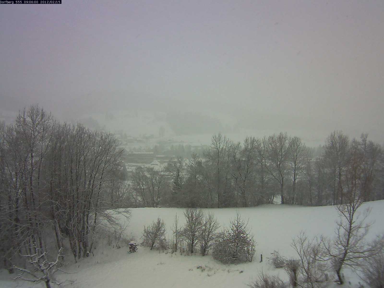 Webcam-Bild: Aussicht vom Dorfberg in Langnau 20120215-090600
