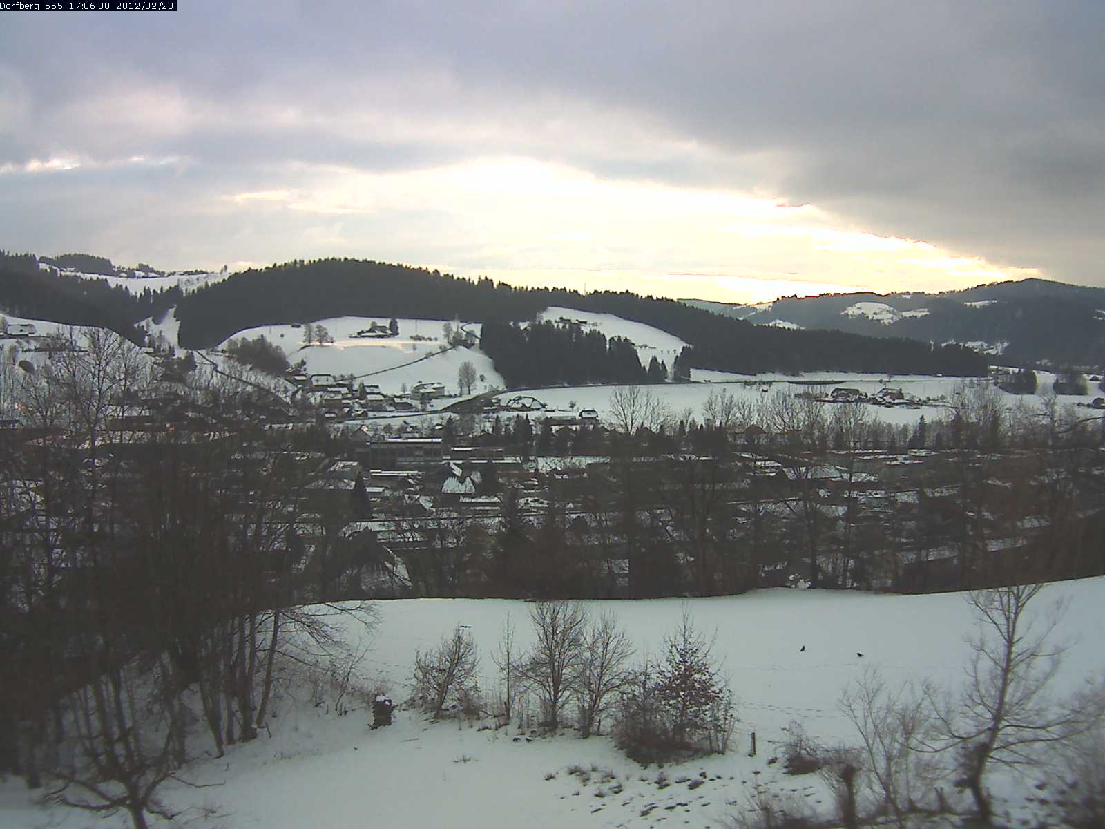 Webcam-Bild: Aussicht vom Dorfberg in Langnau 20120220-170600