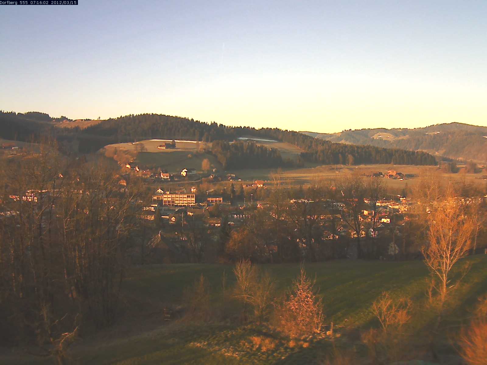 Webcam-Bild: Aussicht vom Dorfberg in Langnau 20120315-071600