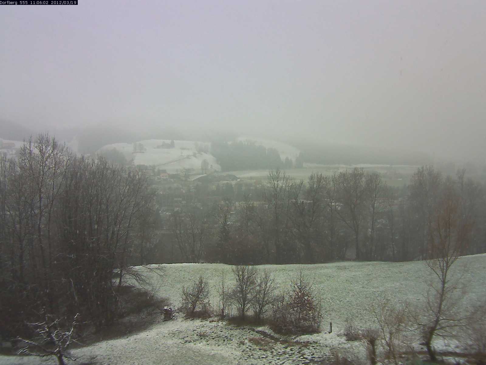 Webcam-Bild: Aussicht vom Dorfberg in Langnau 20120319-110600