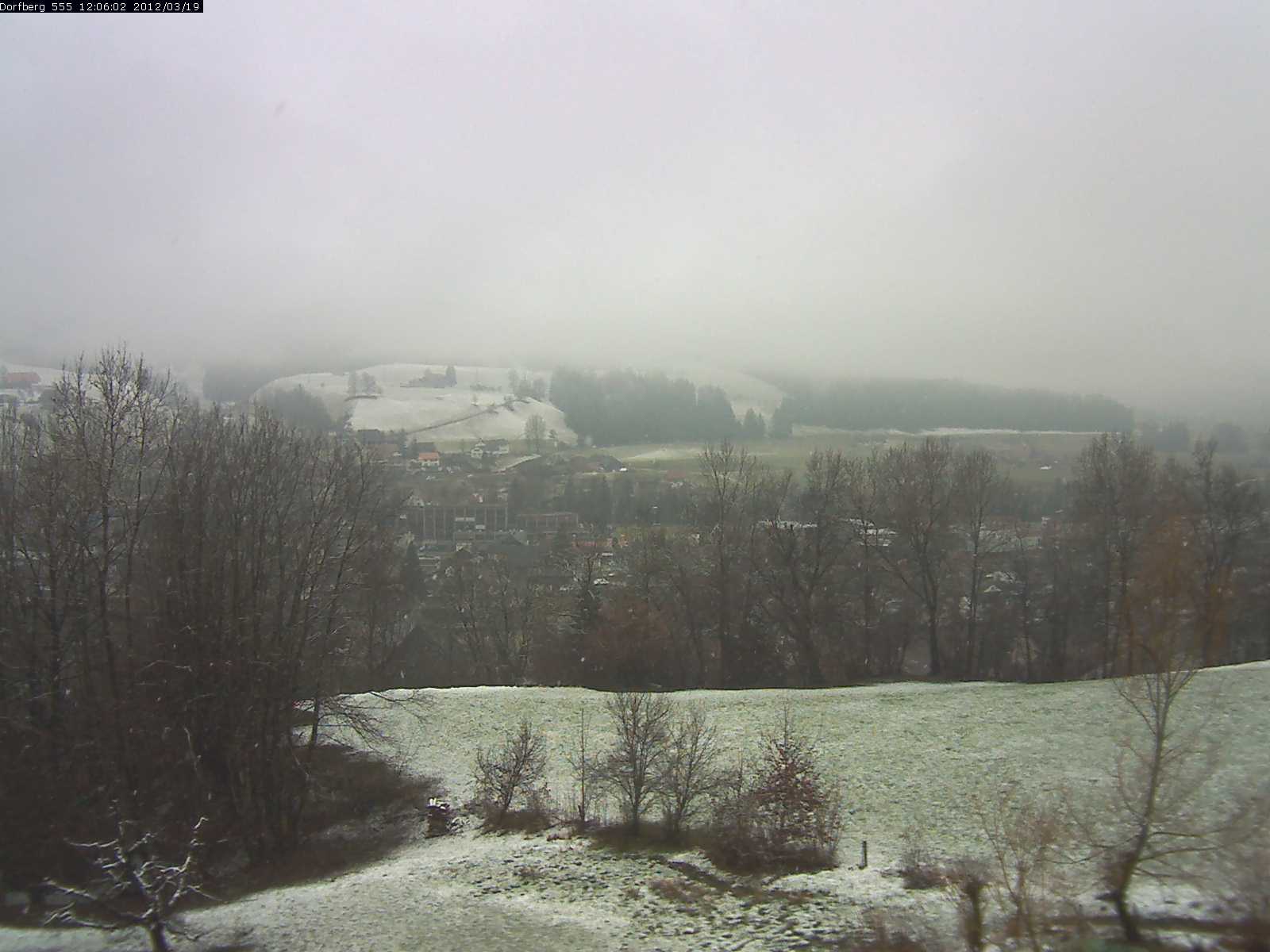 Webcam-Bild: Aussicht vom Dorfberg in Langnau 20120319-120600