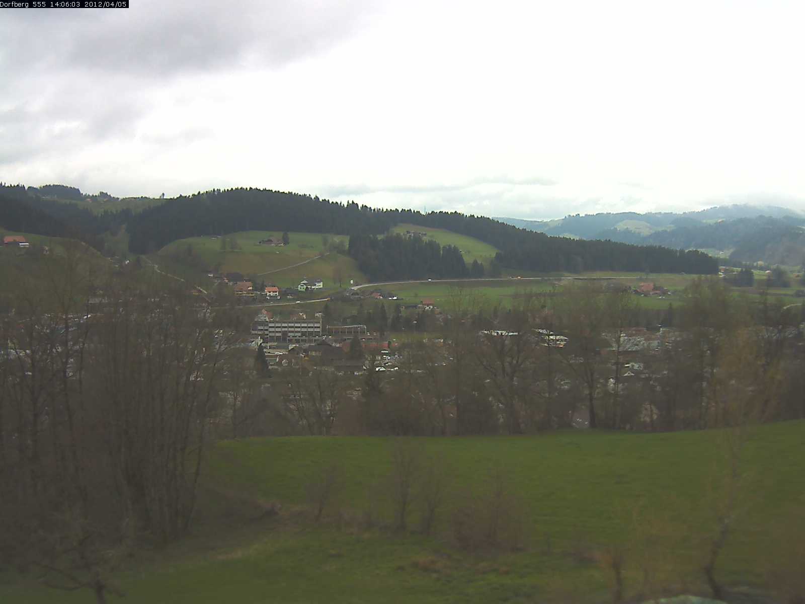 Webcam-Bild: Aussicht vom Dorfberg in Langnau 20120405-140600