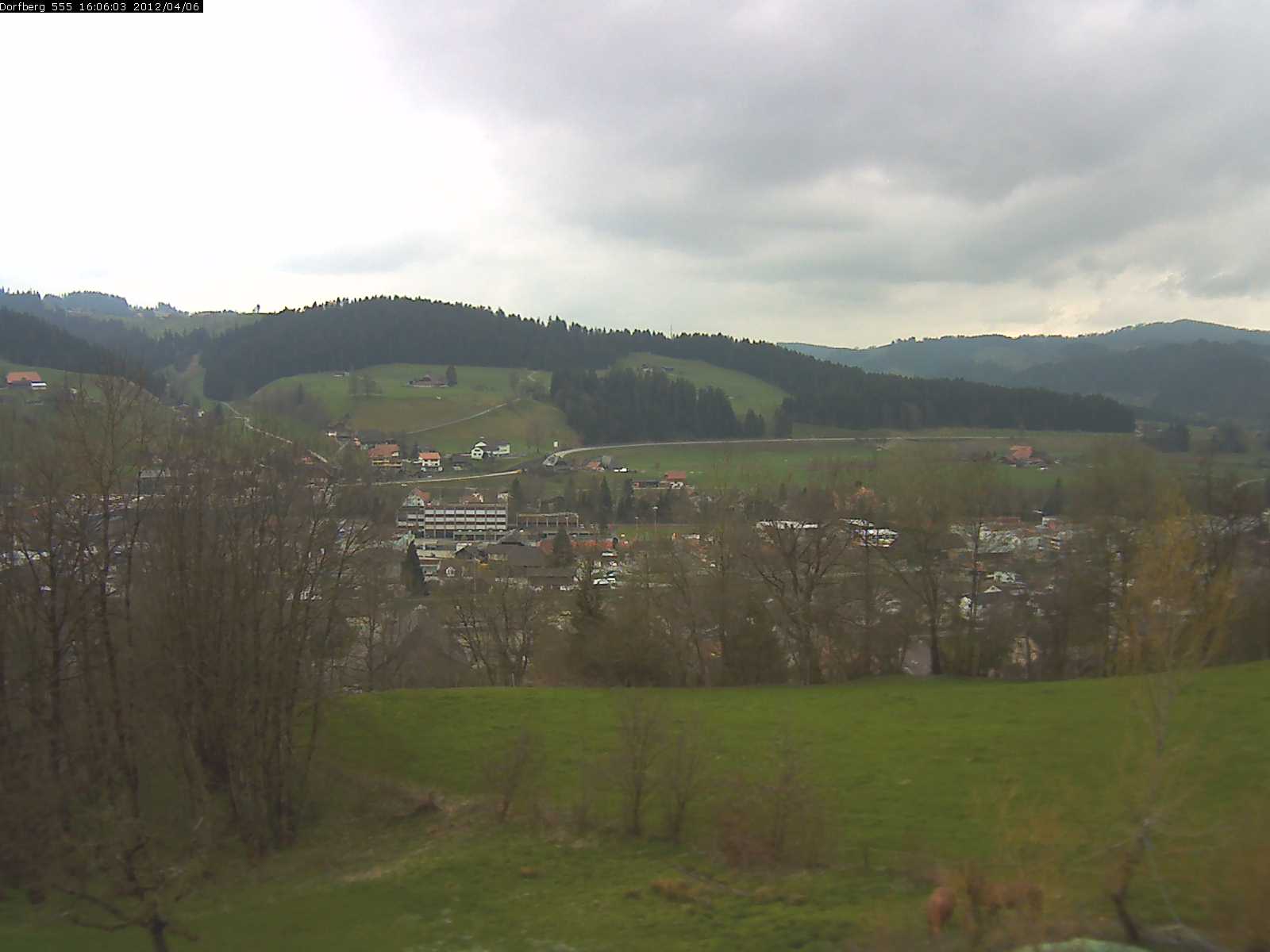 Webcam-Bild: Aussicht vom Dorfberg in Langnau 20120406-160600