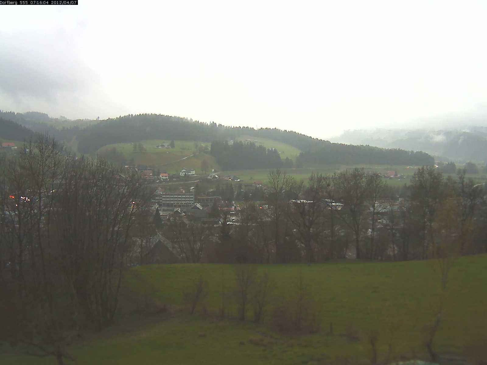 Webcam-Bild: Aussicht vom Dorfberg in Langnau 20120407-071600