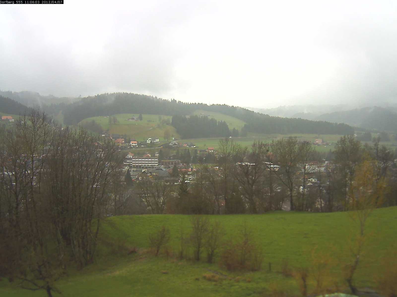 Webcam-Bild: Aussicht vom Dorfberg in Langnau 20120407-110600