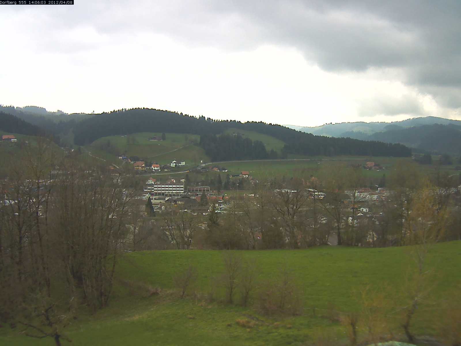 Webcam-Bild: Aussicht vom Dorfberg in Langnau 20120408-140600