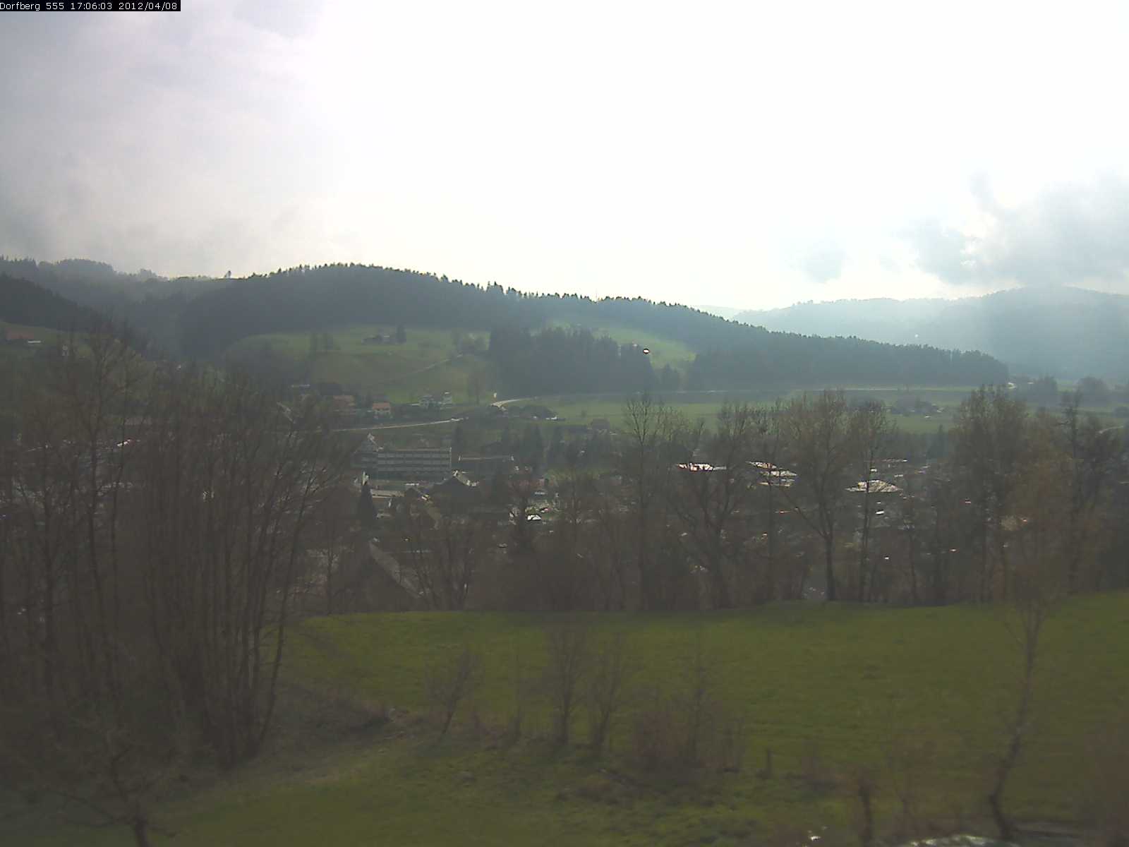 Webcam-Bild: Aussicht vom Dorfberg in Langnau 20120408-170600