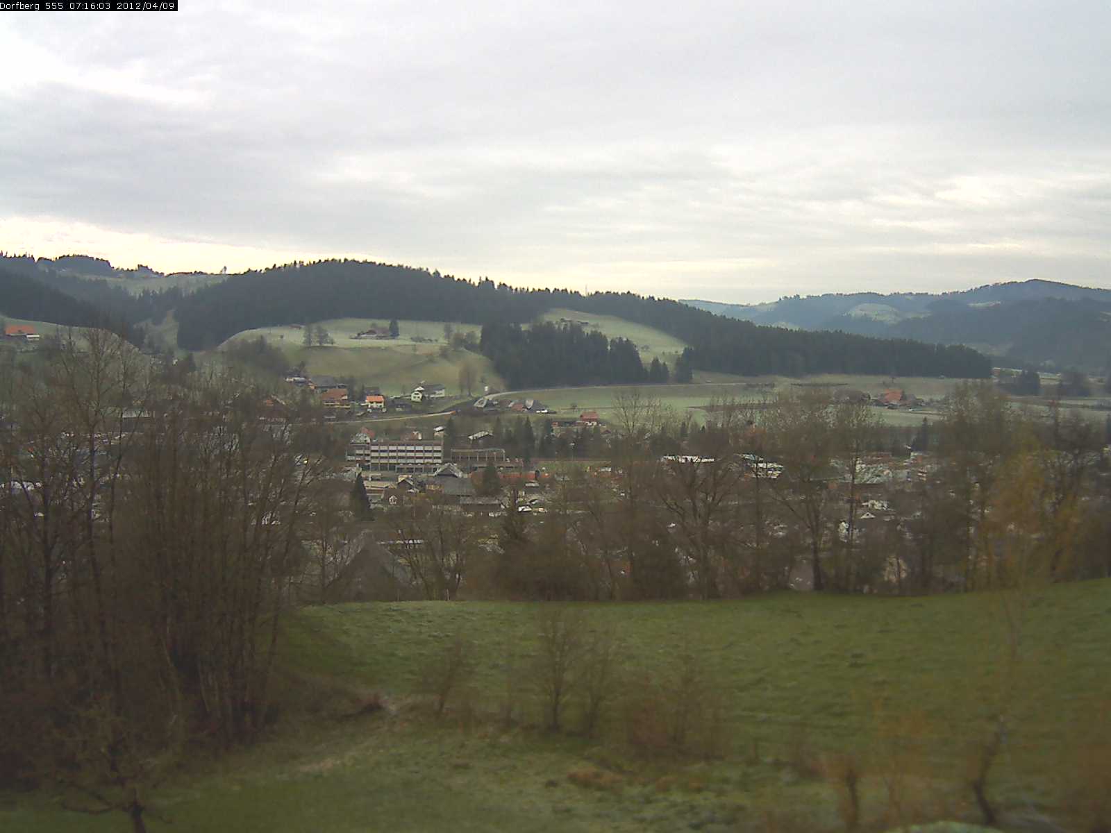 Webcam-Bild: Aussicht vom Dorfberg in Langnau 20120409-071600
