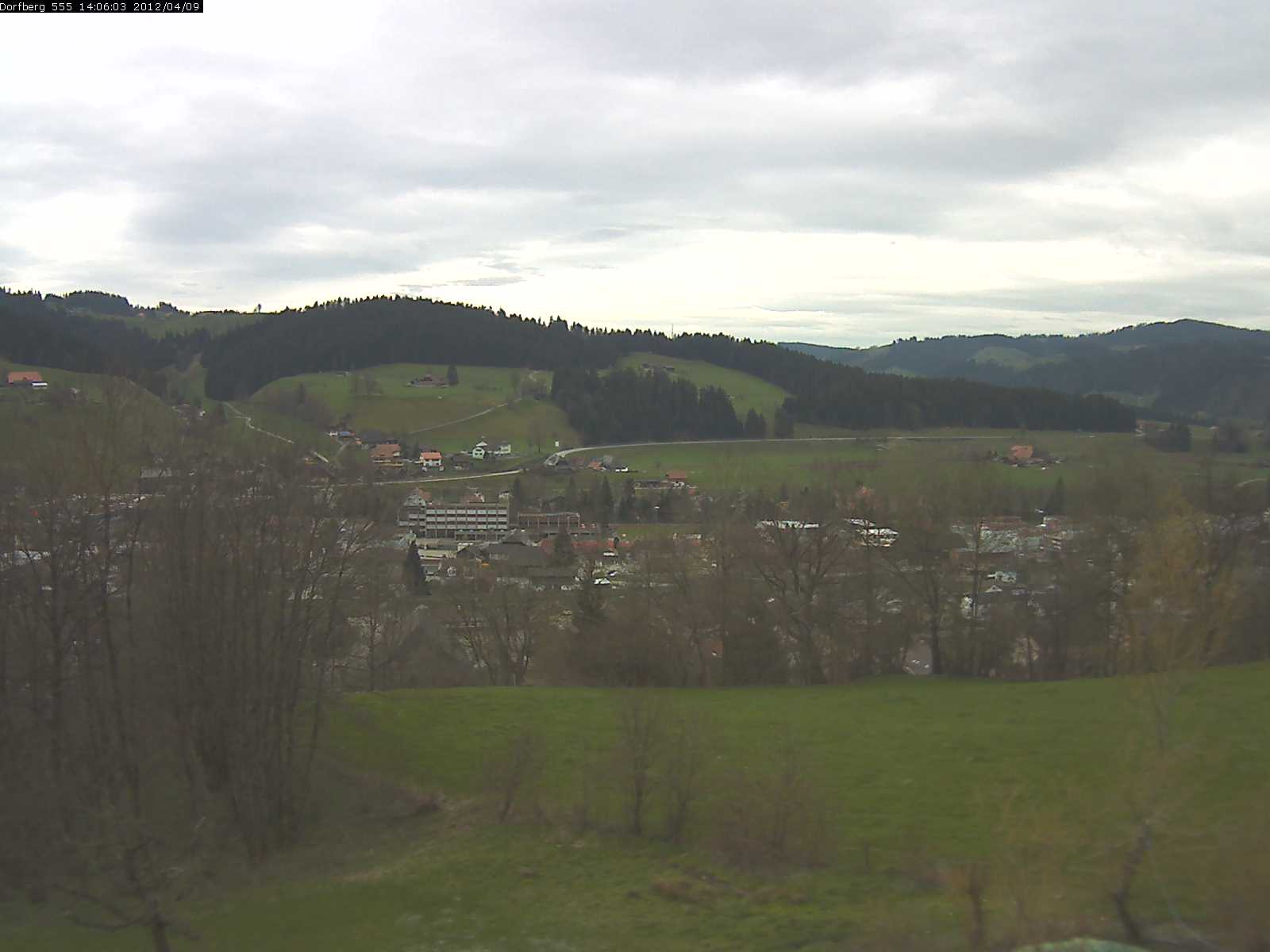 Webcam-Bild: Aussicht vom Dorfberg in Langnau 20120409-140600