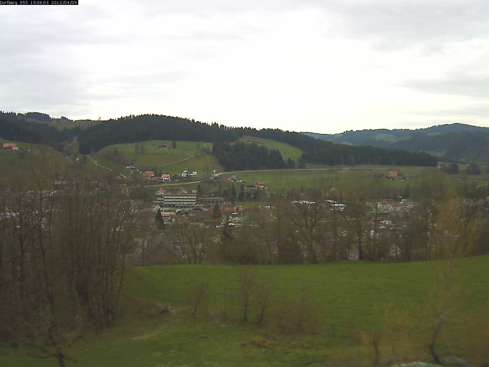 Webcam-Bild: Aussicht vom Dorfberg in Langnau 20120409-150600