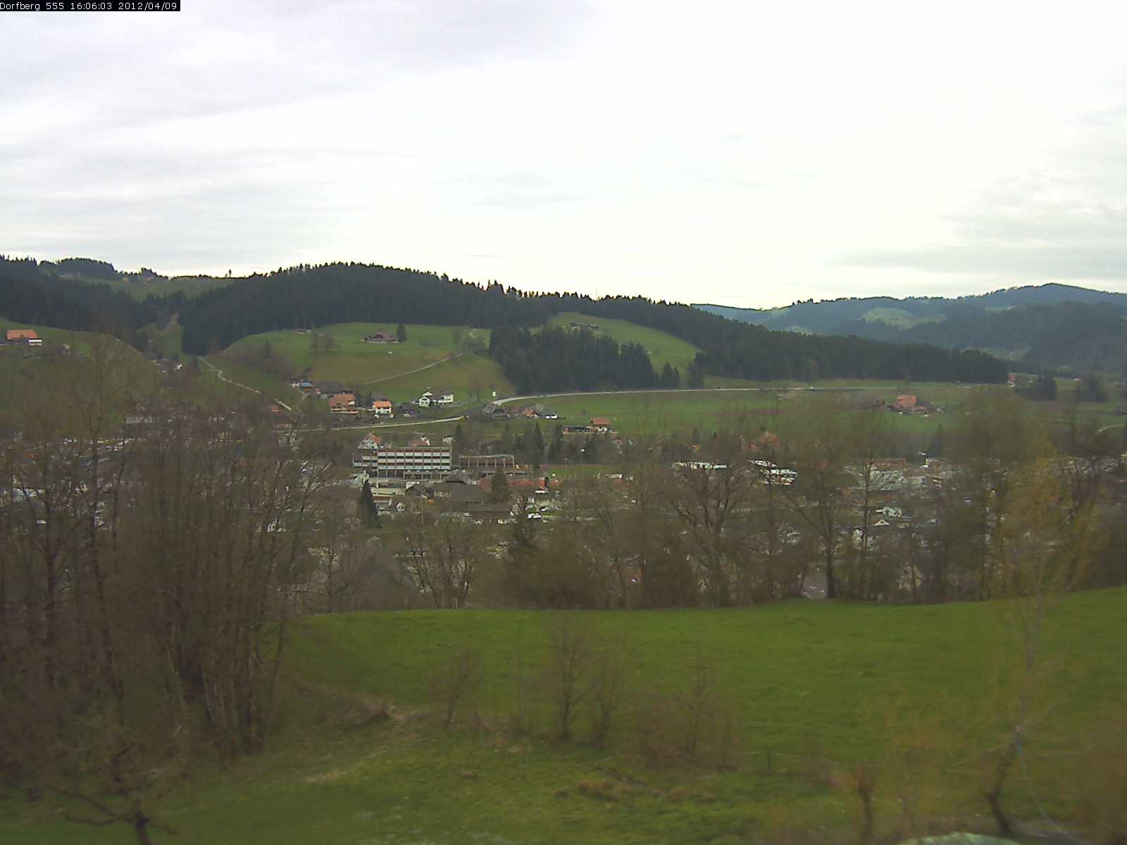 Webcam-Bild: Aussicht vom Dorfberg in Langnau 20120409-160600