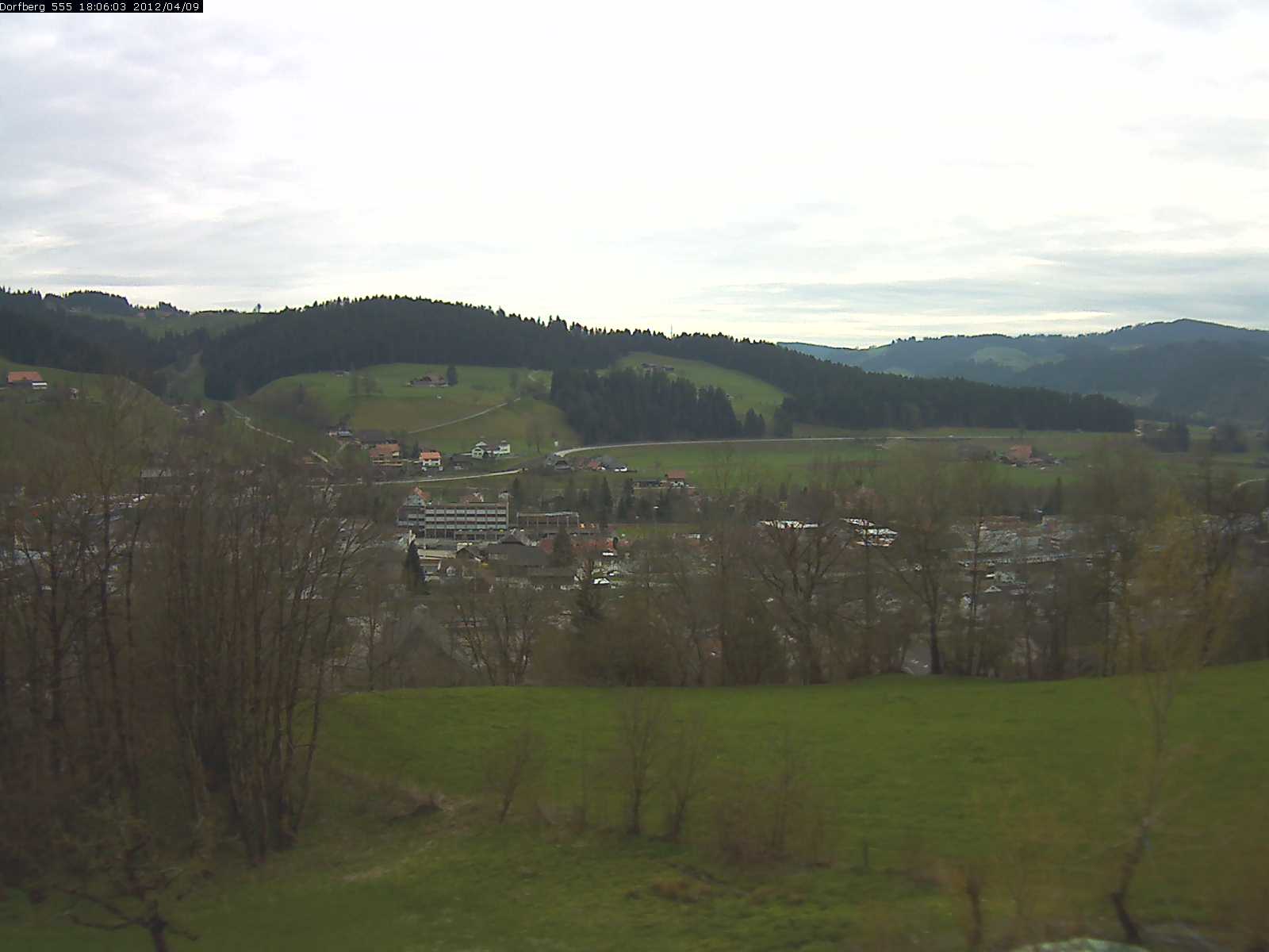 Webcam-Bild: Aussicht vom Dorfberg in Langnau 20120409-180600